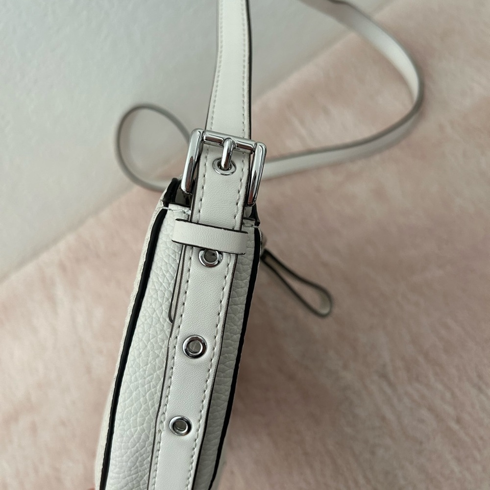 Michael Kors White Shoulder Bag - Picture 3 of 4